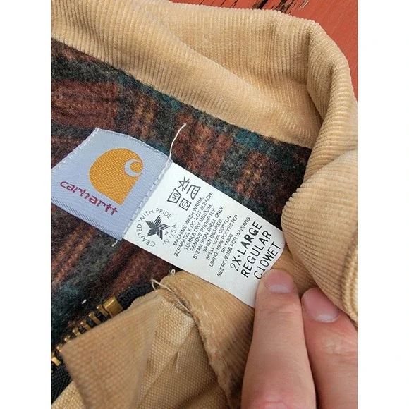 VINTAGE CARHARTT C10 PLAID BLANKET LINED SHORT COAT SIZE XXL UNION MADE IN USA - Picture 5 of 10
